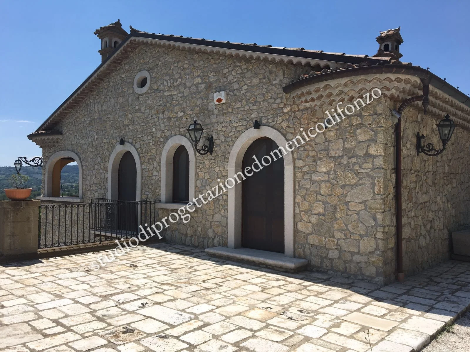 Fase di lavoro della casa di campagna